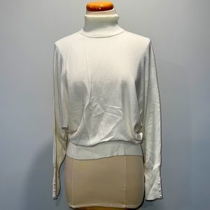 Beautiful dolman sleeve sweater, winter white, medium